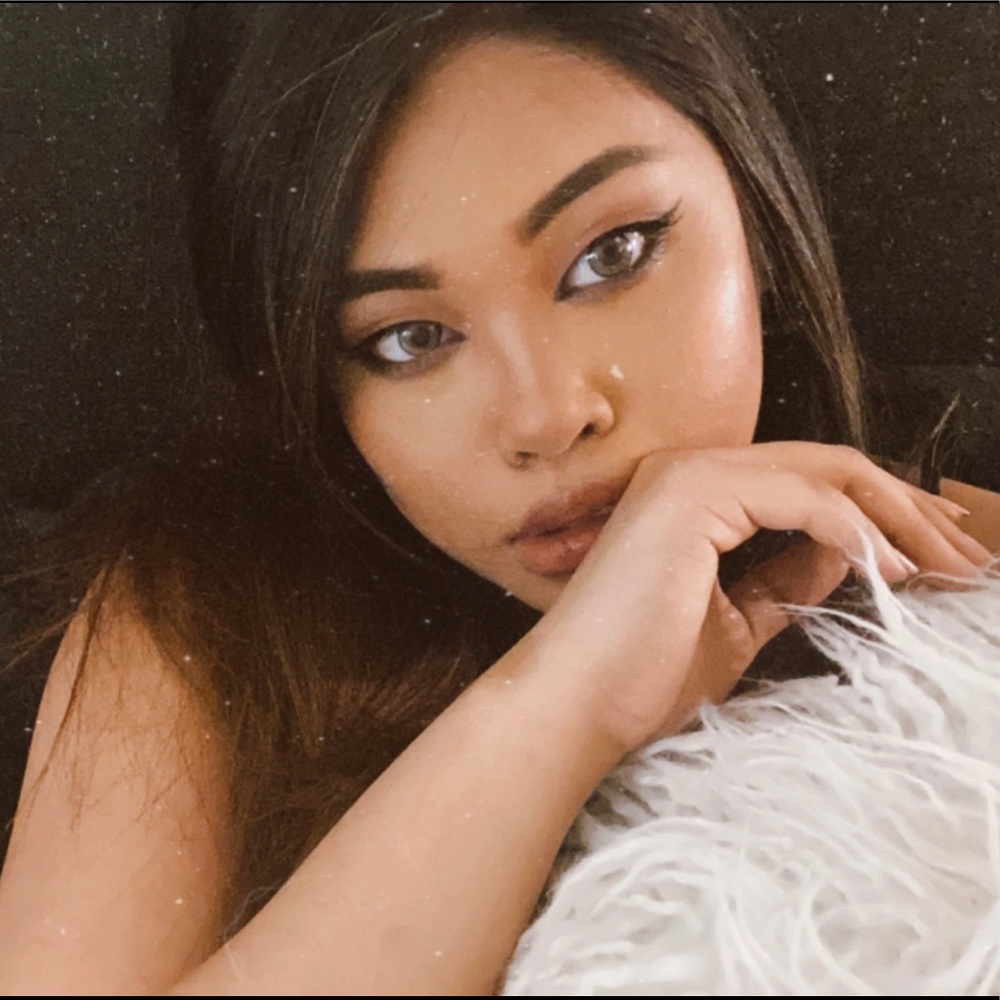 Meet your Posher, Eliza alex